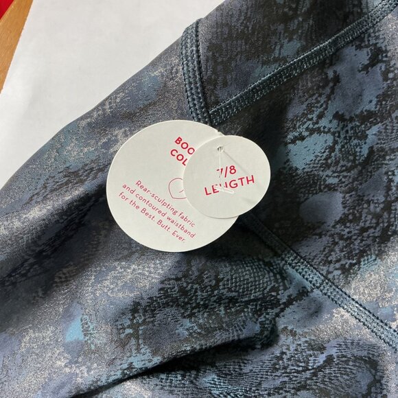 Spanx Blue Reptile Snake Booty Boost 7/8 Length Leggings 50248R NWT L - Picture 5 of 8